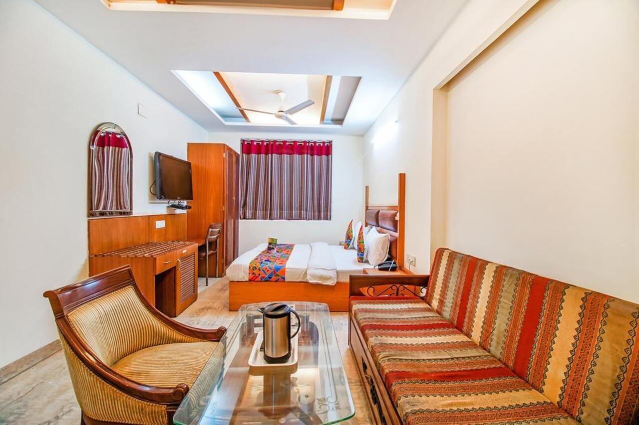 Fabhotel Ashu Palace Karol Bagh Deli Exterior foto